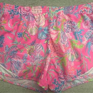 Lilly Pulitzer Lunatic Short (Large)